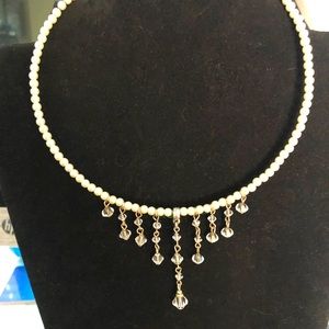 VTG Faux Pearl Dangle Choker.
